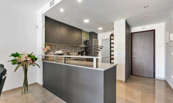 Resale - Apartment - Orihuela Costa - Villamartin