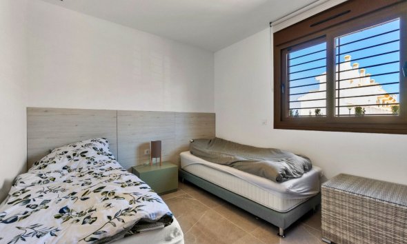 Resale - Apartment - Orihuela Costa - Villamartin