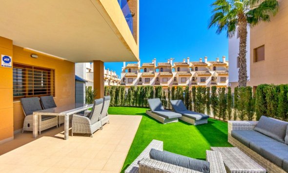 Resale - Apartment - Orihuela Costa - Villamartin