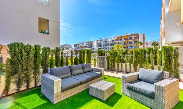 Resale - Apartment - Orihuela Costa - Villamartin