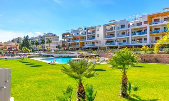 Resale - Apartment - Orihuela Costa - Villamartin
