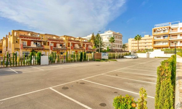 Resale - Apartment - Orihuela Costa - Villamartin