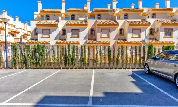 Resale - Apartment - Orihuela Costa - Villamartin