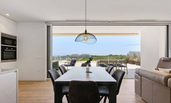Resale - Apartment - Las Colinas - Las Colinas Golf
