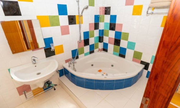 Rynek Wtórny - Willa - Torrevieja - Aguas Nuevas