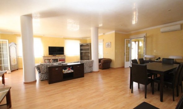 Resale - Villa - Orihuela Costa - Cabo Roig