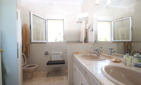 Resale - Villa - Orihuela Costa - Cabo Roig