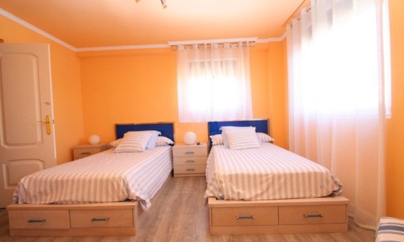 Resale - Villa - Orihuela Costa - Cabo Roig