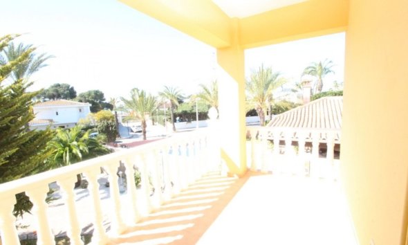 Resale - Villa - Orihuela Costa - Cabo Roig
