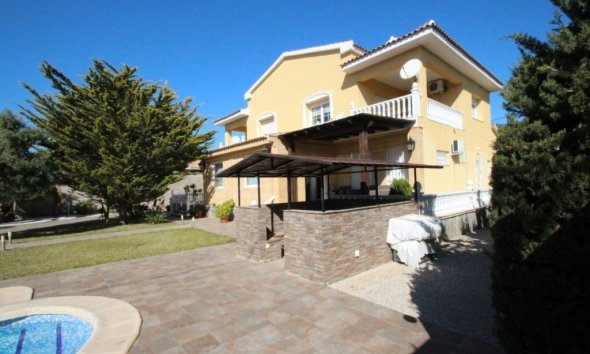 Resale - Villa - Orihuela Costa - Cabo Roig