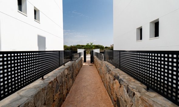 Resale - Apartment - Orihuela Costa - Mil Palmeras