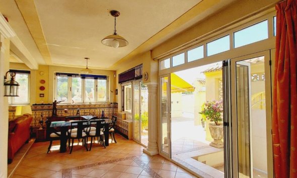 Resale - Villa - Orihuela Costa - Campoamor