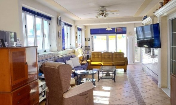 Resale - Villa - Orihuela Costa - Campoamor