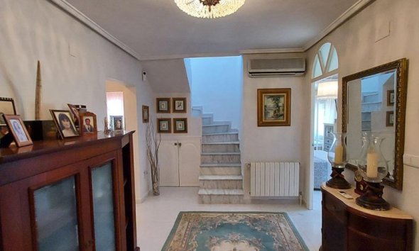 Resale - Villa - Orihuela Costa - Campoamor