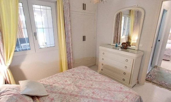 Resale - Villa - Orihuela Costa - Campoamor