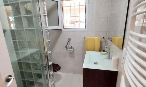 Resale - Villa - Orihuela Costa - Campoamor