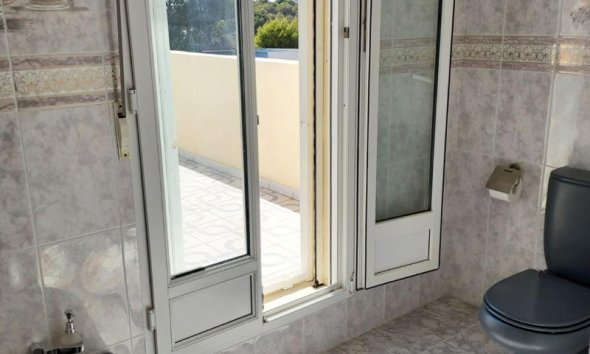 Resale - Villa - Orihuela Costa - Campoamor