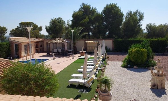 Resale - Villa - Orihuela Costa - Campoamor