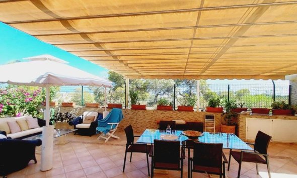 Resale - Villa - Orihuela Costa - Campoamor