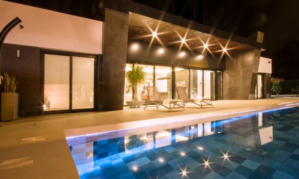 Rynek Pierwotny - Willa - Ciudad Quesada