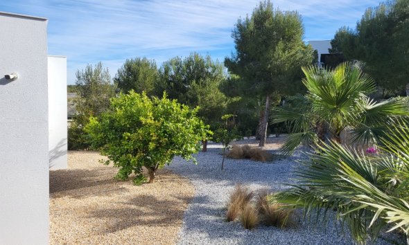 Resale - Villa - Las Colinas - Las Colinas Golf