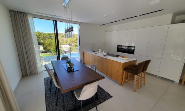 Resale - Villa - Las Colinas - Las Colinas Golf