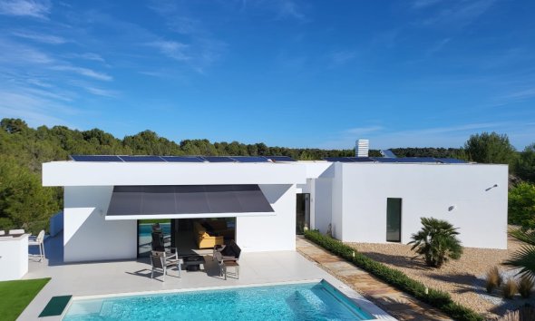 Resale - Villa - Las Colinas - Las Colinas Golf