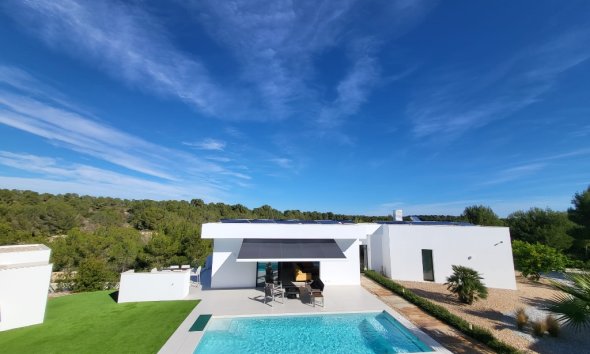 Resale - Villa - Las Colinas - Las Colinas Golf