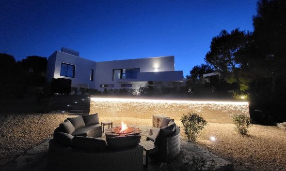 Resale - Villa - Las Colinas - Las Colinas Golf