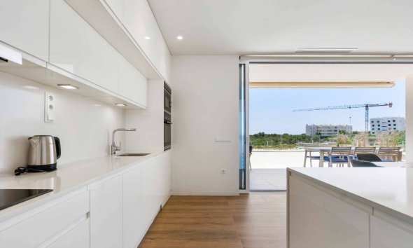 Resale - Apartment - Las Colinas - Las Colinas Golf