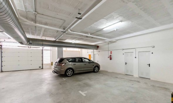 Resale - Apartment - Las Colinas - Las Colinas Golf