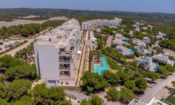 Resale - Apartment - Las Colinas - Las Colinas Golf