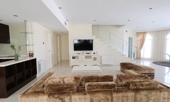 Resale - Villa - Ciudad Quesada