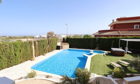 Resale - Villa - Ciudad Quesada