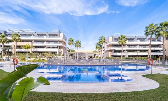 Resale - Apartment - Orihuela Costa - La Zenia
