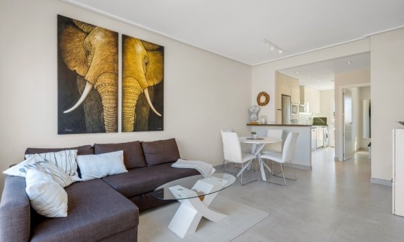 Resale - Terraced house / Townhouse - Orihuela Costa - Lomas de Cabo Roig