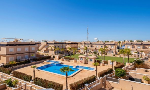 Resale - Terraced house / Townhouse - Orihuela Costa - Lomas de Cabo Roig