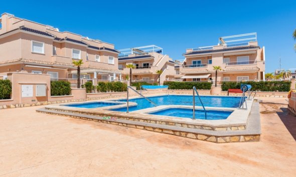 Resale - Terraced house / Townhouse - Orihuela Costa - Lomas de Cabo Roig