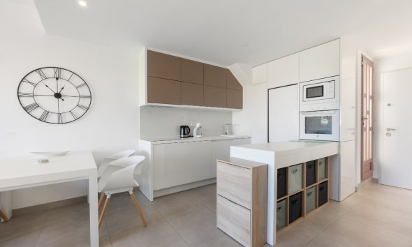 Resale - Apartment - Orihuela Costa - Mil Palmeras