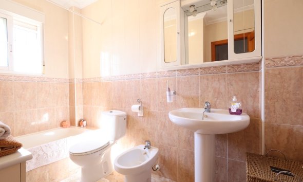 Resale - Terraced house / Townhouse - Orihuela Costa - Lomas de Cabo Roig