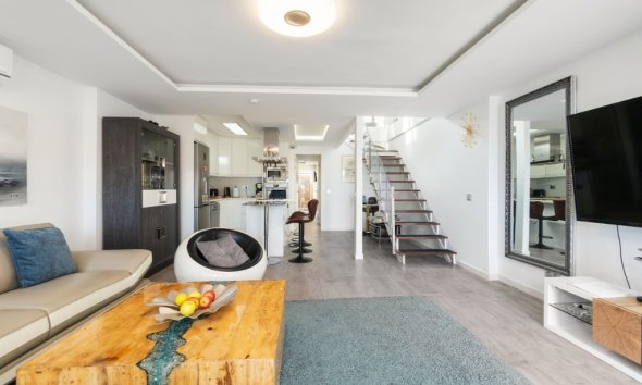 Resale - Terraced house / Townhouse - Torrevieja - Los Balcones