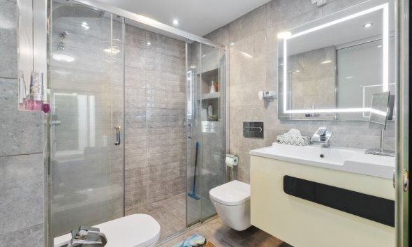 Resale - Terraced house / Townhouse - Torrevieja - Los Balcones