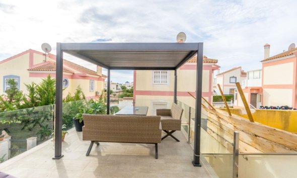 Resale - Terraced house / Townhouse - Torrevieja - Los Balcones