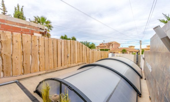 Resale - Terraced house / Townhouse - Torrevieja - Los Balcones