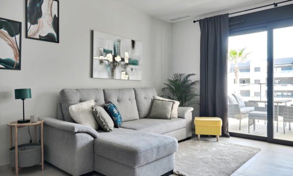 Resale - Apartment - Orihuela Costa - Playa Flamenca