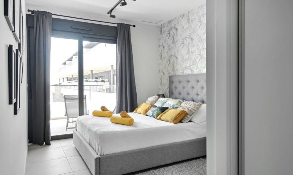 Resale - Apartment - Orihuela Costa - Playa Flamenca