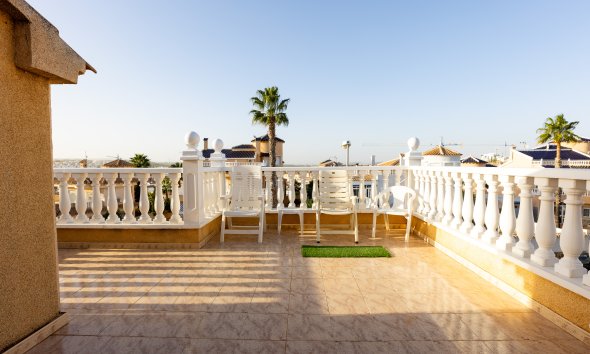 Resale - Villa - Torrevieja - Los Altos