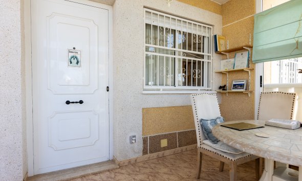Resale - Villa - Torrevieja - Los Altos