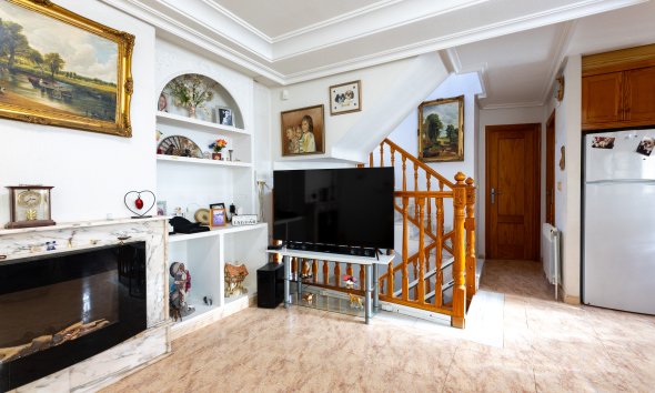 Resale - Villa - Torrevieja - Los Altos