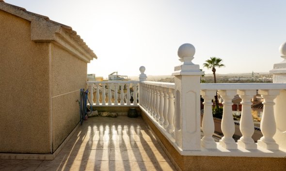 Resale - Villa - Torrevieja - Los Altos